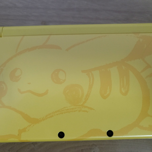 뉴 3ds xl 피카츄에디션(포뱅+무버)