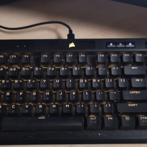 커세어 k70 tkl 판매합니다