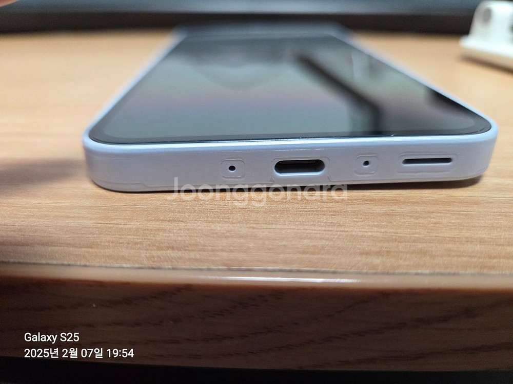 갤럭시 A35 128G 아이스블루 자급제 판매합니다.--2
