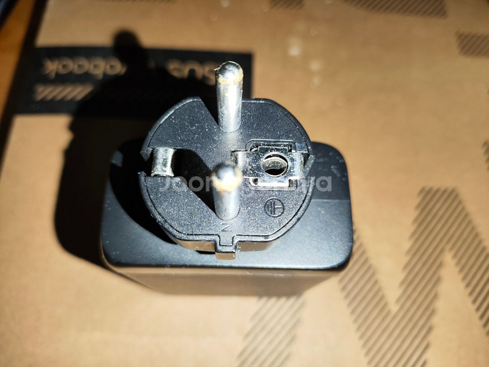 UM2 PD PPS 200W 4 포트 GaN2 접지형--2