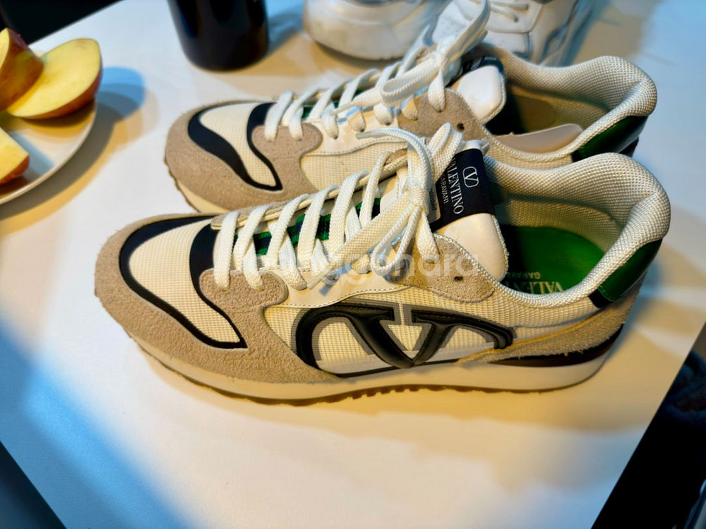 <발렌티노 스니커즈, 검보이>--1