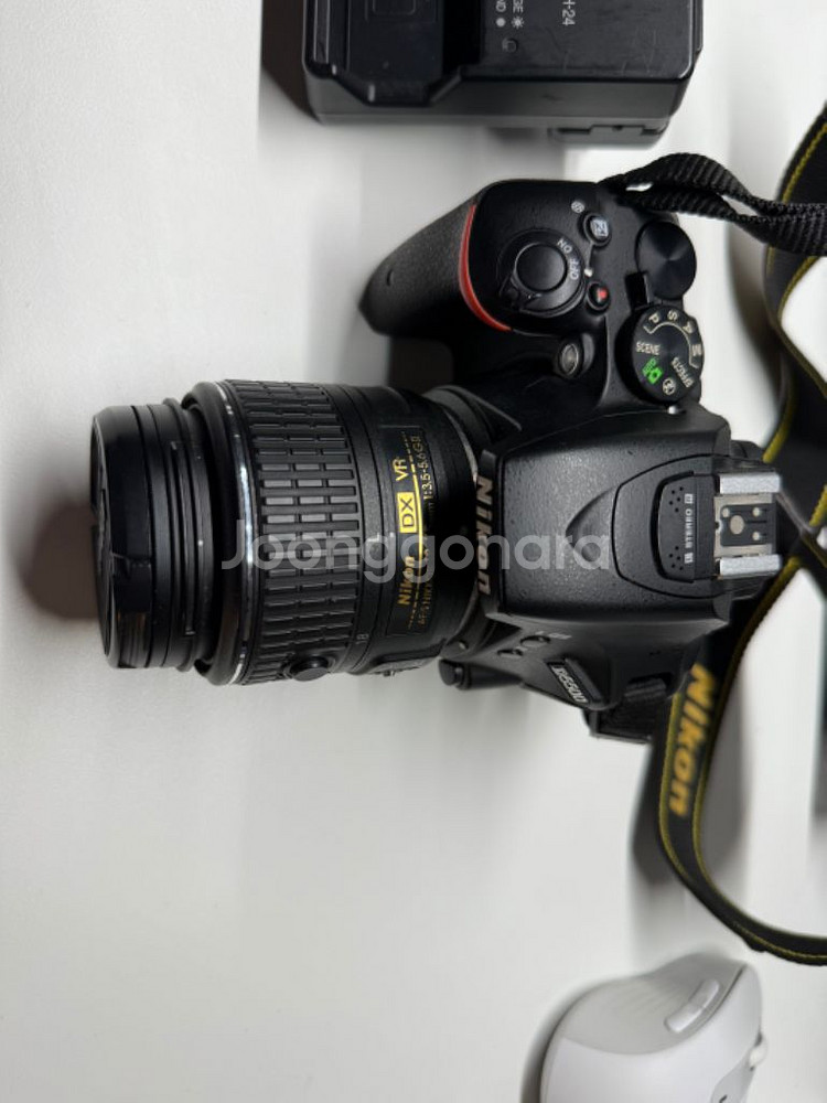 니콘 D5500 바디 + 렌즈 + 충전기--1