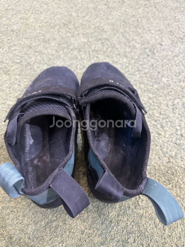 부토라 스파이더 (240) 암벽화 네고가능 급처--1