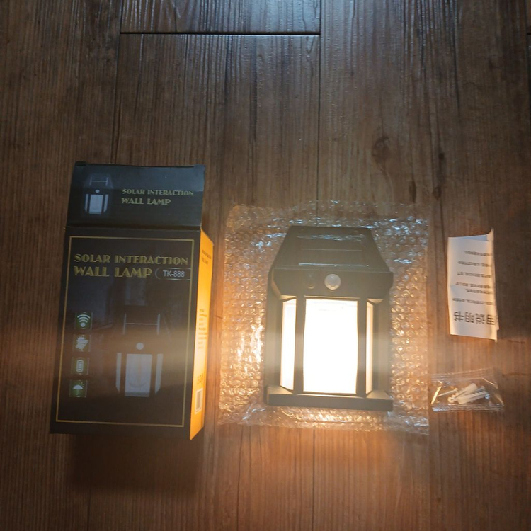 (새상품)태양열충전 센서등 벽등 외벽등 가로등 렌턴 이미지