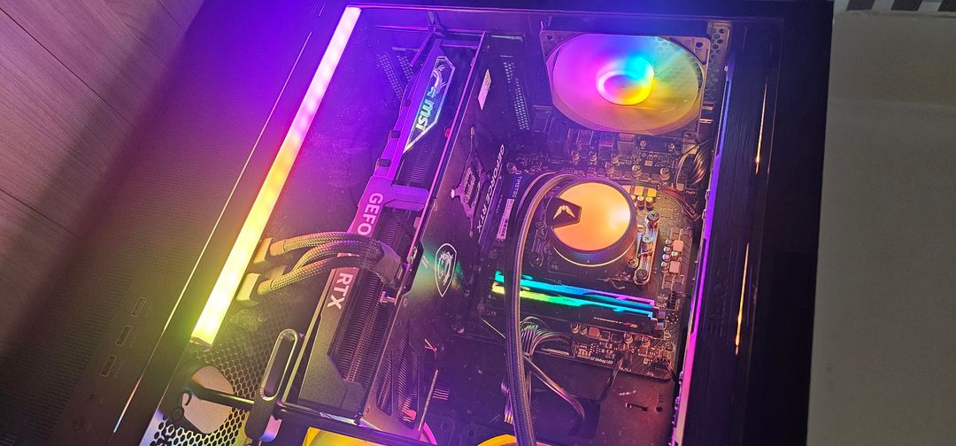 7800X3D RTX4080S 슈퍼컴 팝니다.--3