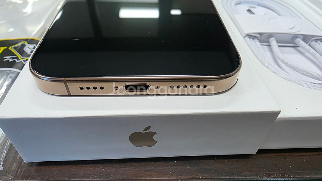 아이폰16프로맥스 512 데저트--5