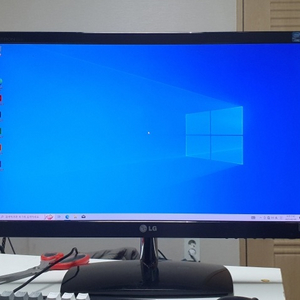 LG 모니터 23인치 플래트론LED E2351VQ-BN