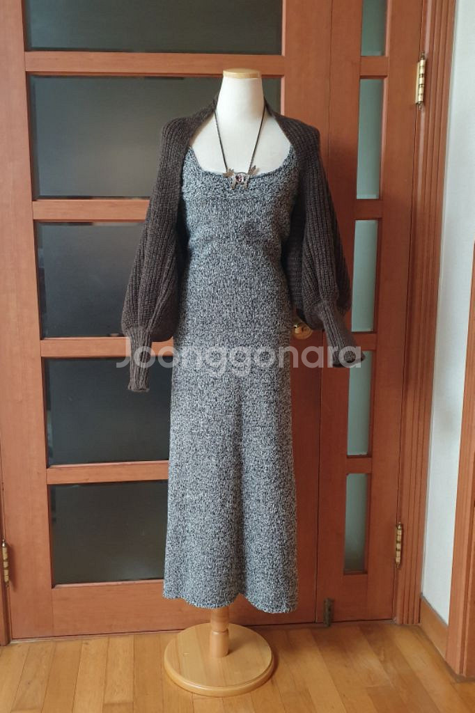 (새제품)도톰니트 브라운 볼레로 가디건--2