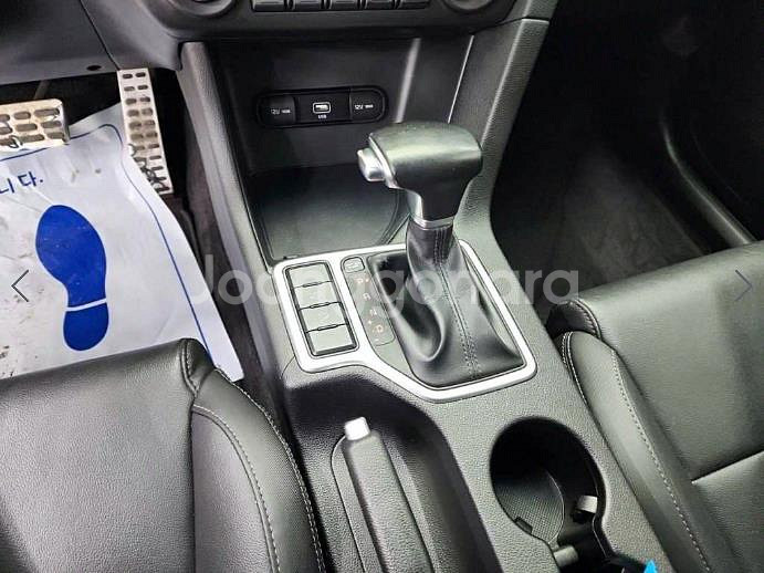 @20년식 스포티지 더 볼드 1.6 디젤 2WD 트렌--7