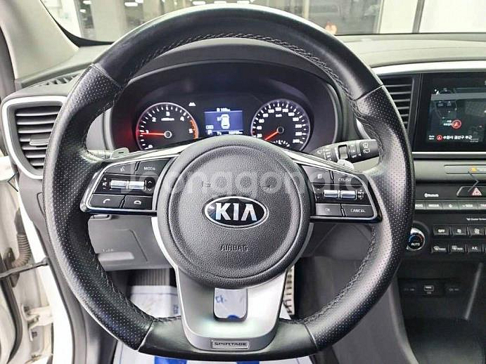 @20년식 스포티지 더 볼드 1.6 디젤 2WD 트렌--8