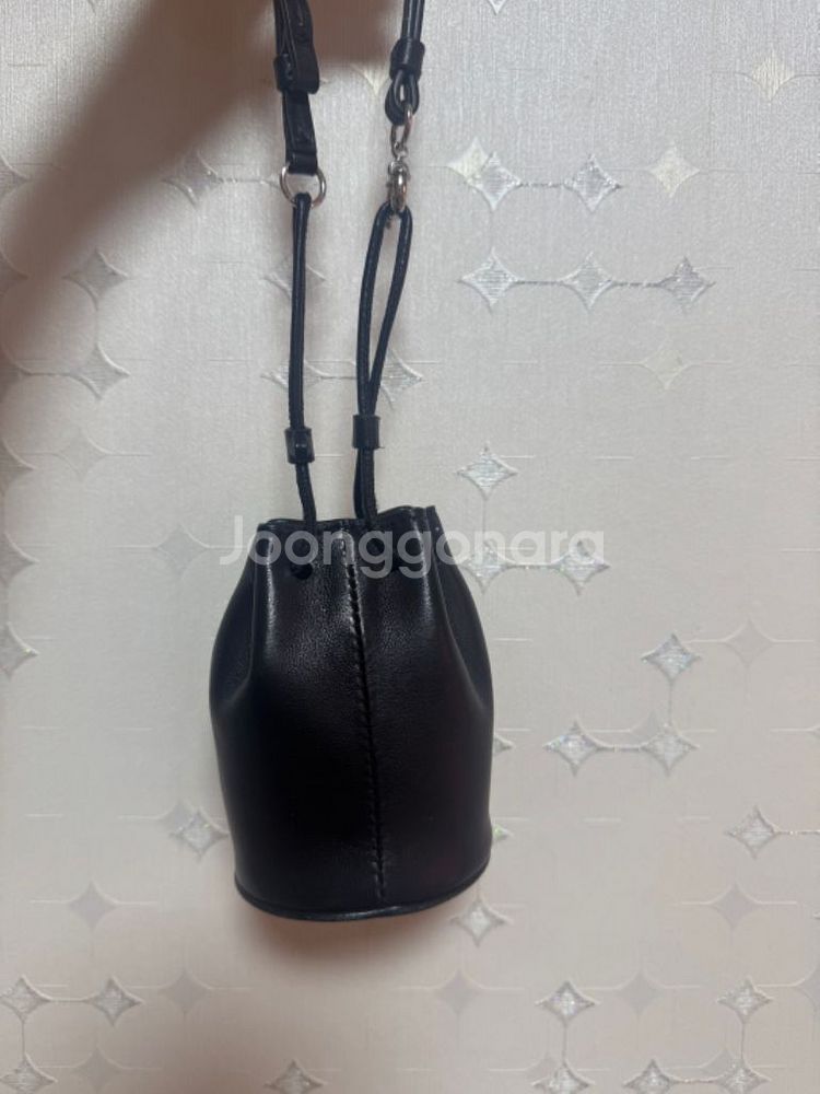 메종마르지엘라 마이크로버킷백 블랙--2