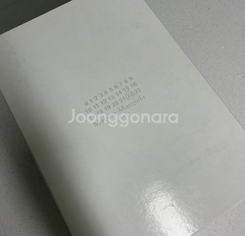 메종마르지엘라 타비 스니커즈 265--6