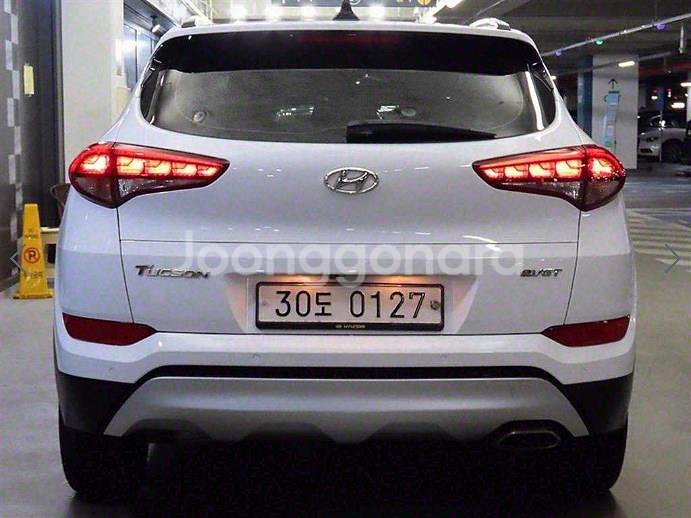 @16년식 올 뉴투싼 디젤 1.7 2WD 모던피버 전--4