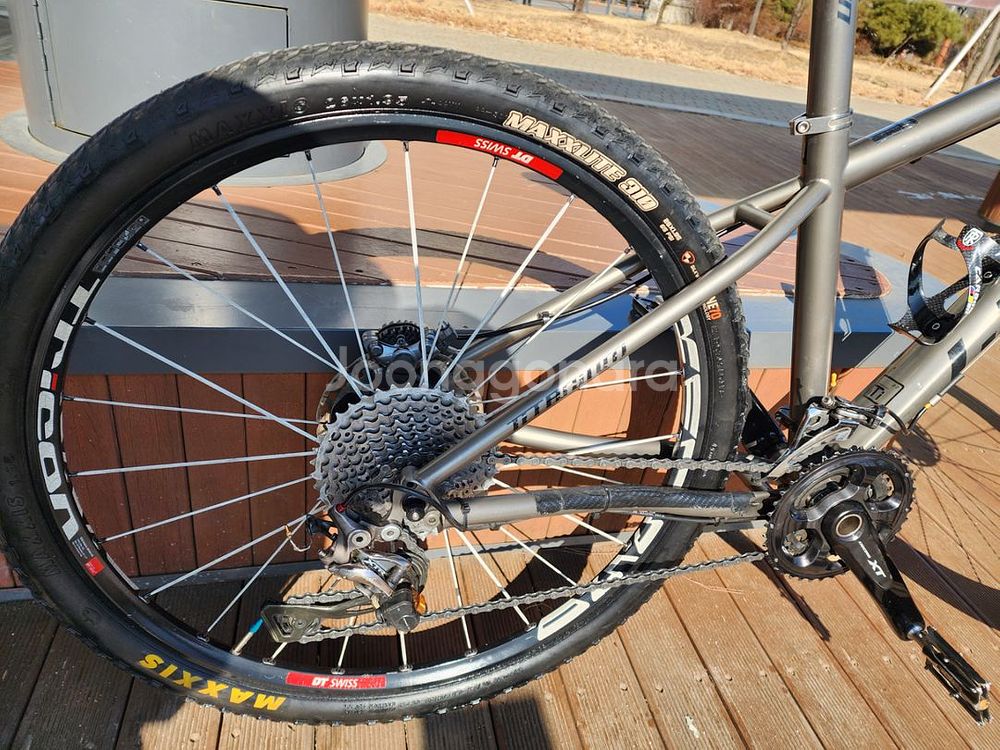 룩손 풀티타늄 자전거33단MTB14.5--6