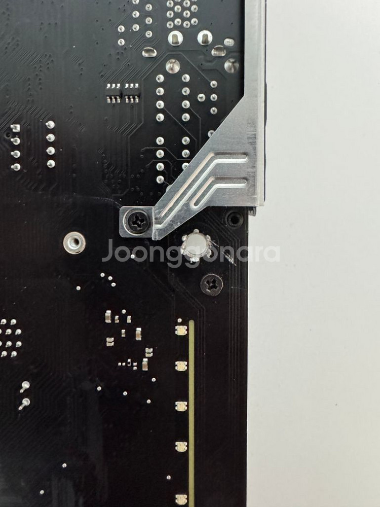 매인보드 Aorus Elite B550 ATX 팝니다.--1