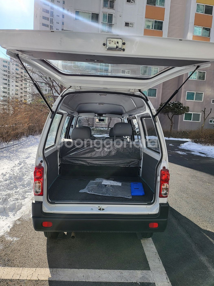 다마스 5인승 코치리빅 20년식 신차350km 세미오토--3