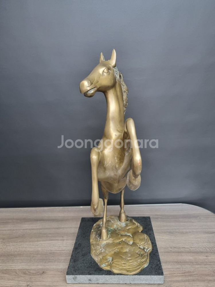 [명품 골동품] 말 동상 장식품 한점--2