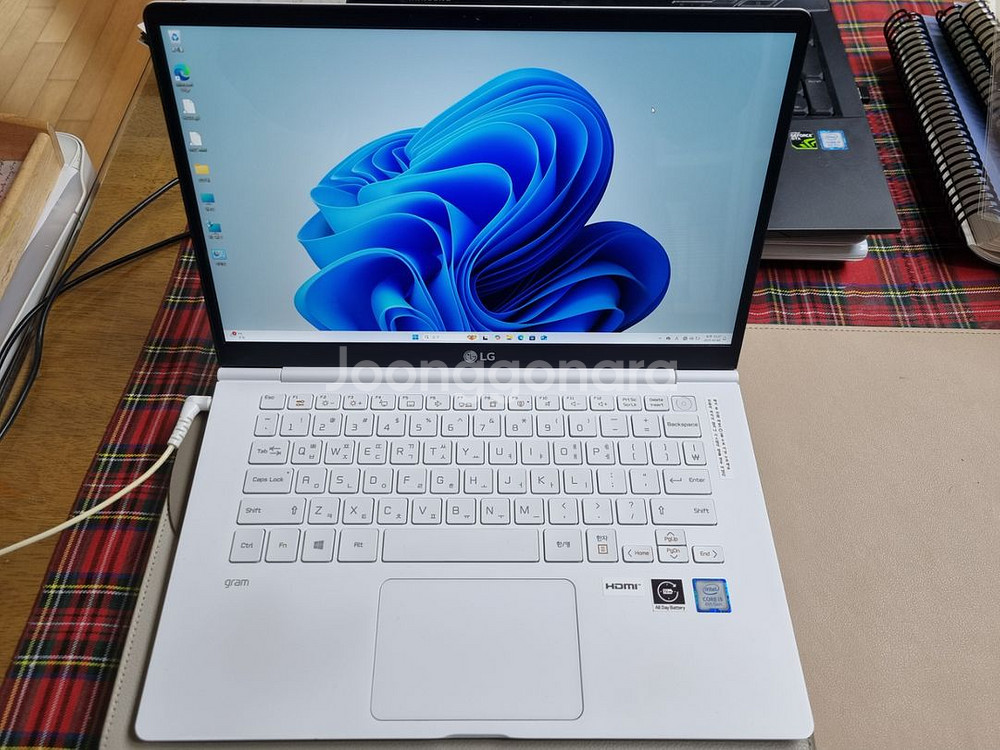 14ZD990-GX50K LG 그램 노트북 팝니다.--1