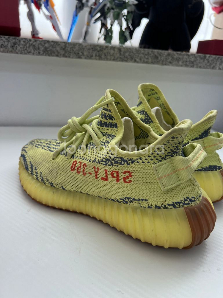 정품) 아디다스 이지부스트350 예브라 235--5