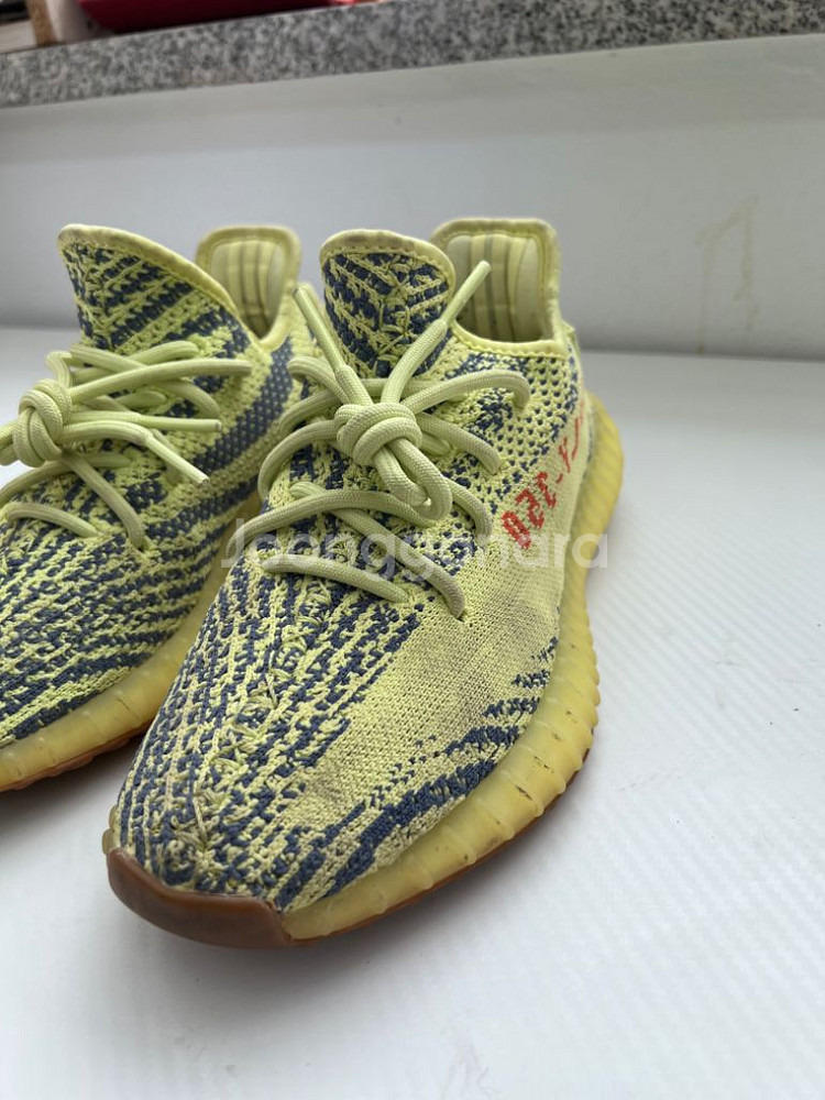 정품) 아디다스 이지부스트350 예브라 235--1