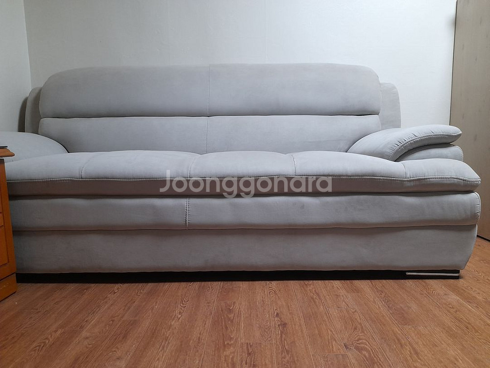 3인용소파ㆍ누워잘수도 있고 쿠션감 좋고 하자없습니다ㆍ--2
