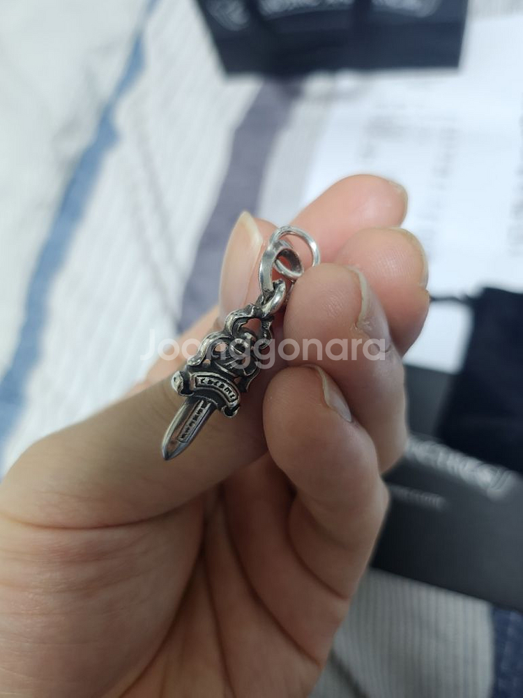 새상품급 크롬하츠 5대거(S대거)팬던트 팝니다.--3