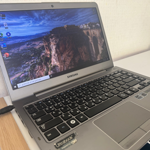 삼성 Ultrabook 노트북 i5-3317u 13인치