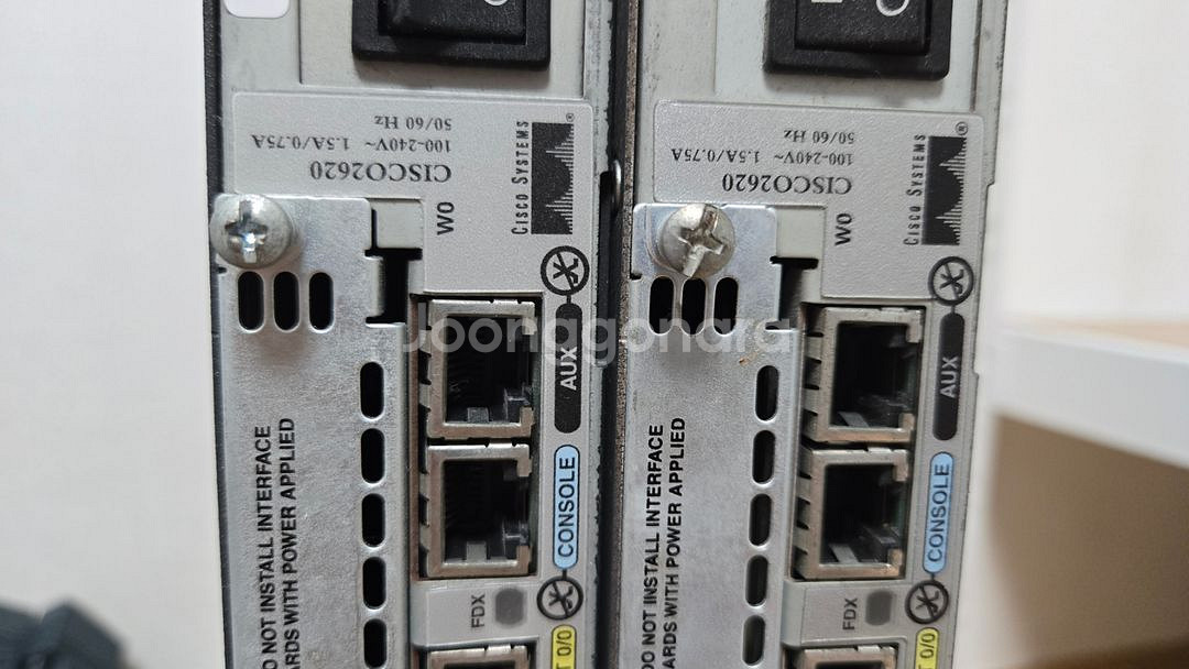 시스코 CISCO 2620 2대 팝니다. 각종 케이블--2