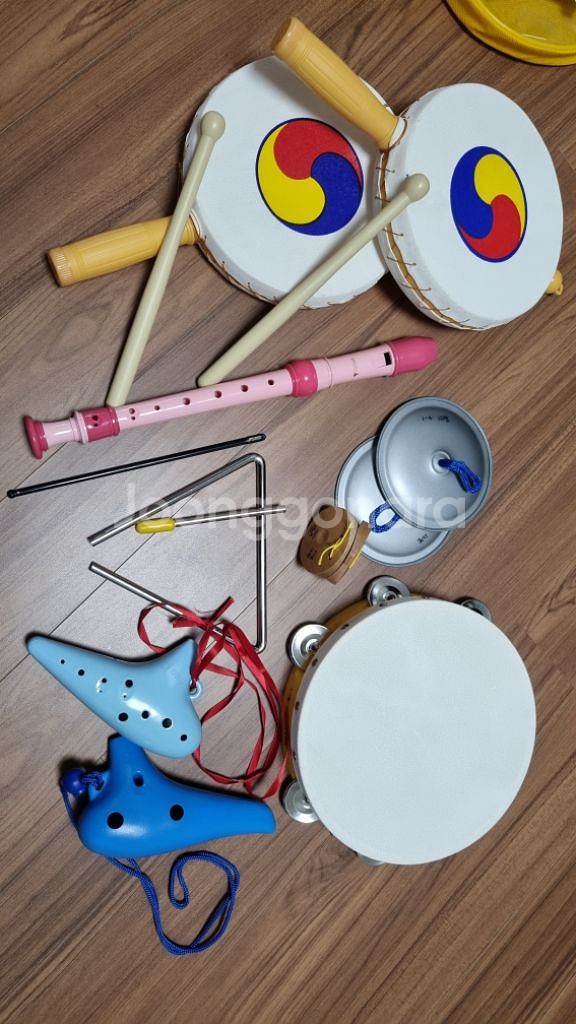 초등저학년 악기,크레파스,색종이,색연필 택포15000원--1