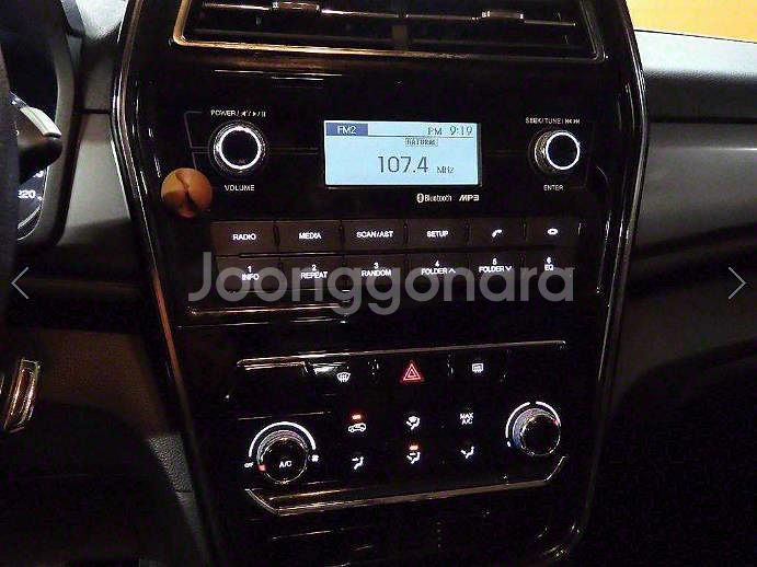 @19년식 베리 뉴 티볼리 1.5 가솔린 2WD V1--8