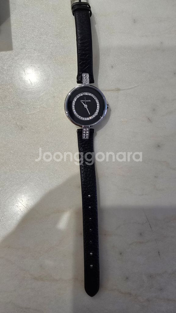 피에르 가르뎅 시계 판매합니다.--1