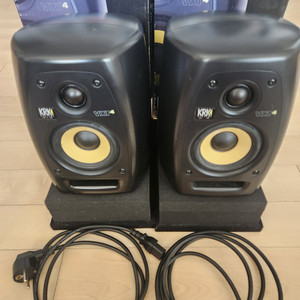 KRK VXT4 모니터 스피커