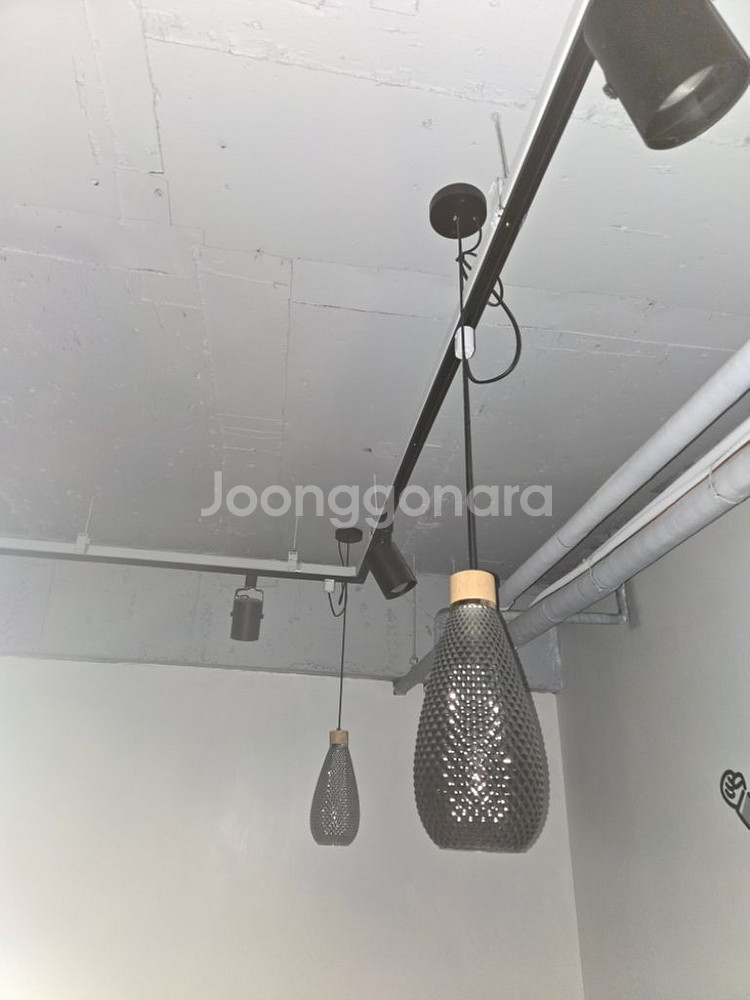 예쁜 유리펜던트 중고 팝니다--4