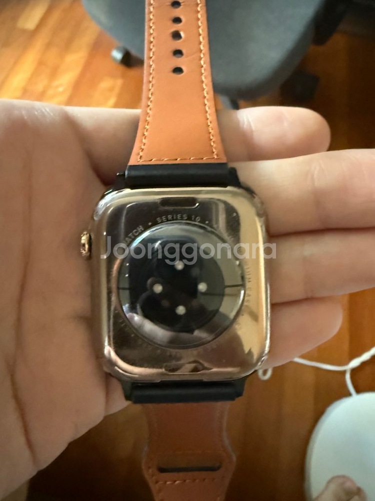 애플워치10 46mm 골드티타늄 gps/셀룰러 풀박--1