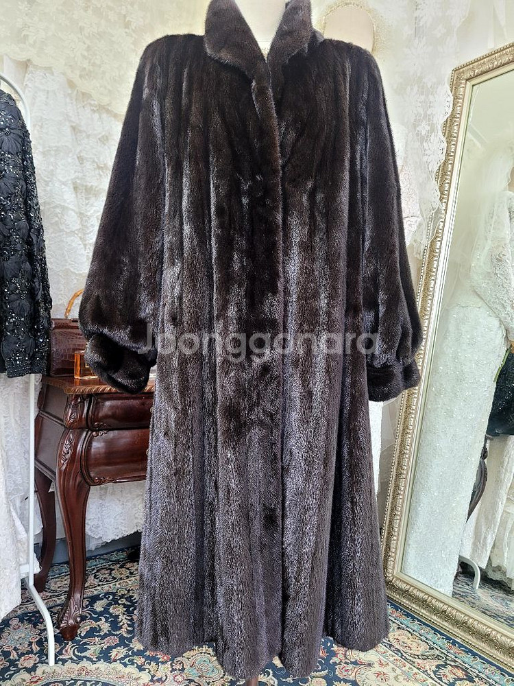 (역시즌할인)동우모피 블랙그라마 최상롱밍크 116cm--1