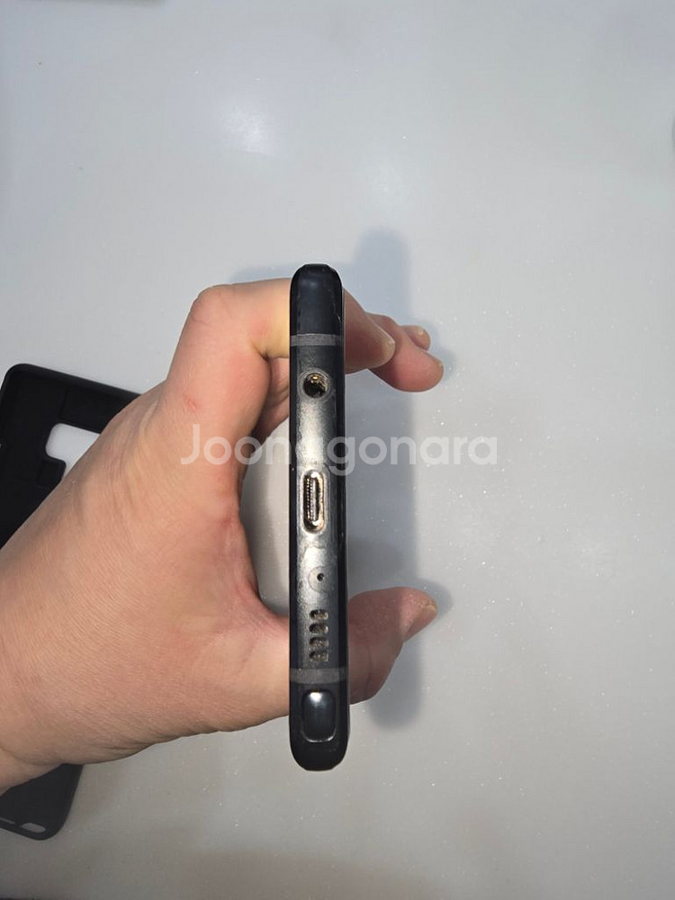 LG V50 & 듀얼스크린 중고--8