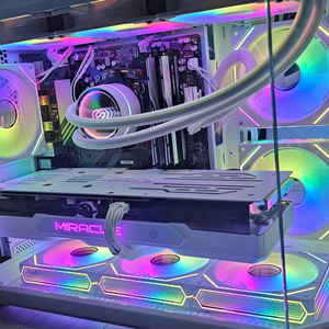 7800X3D RTX4080S 화이트PC팝니다