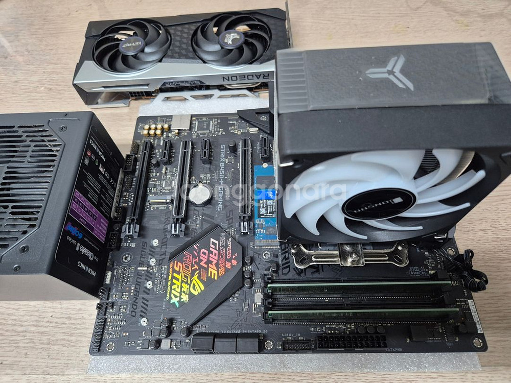 라이젠 5700X+RX6600XT+16GB 게이밍PC--4