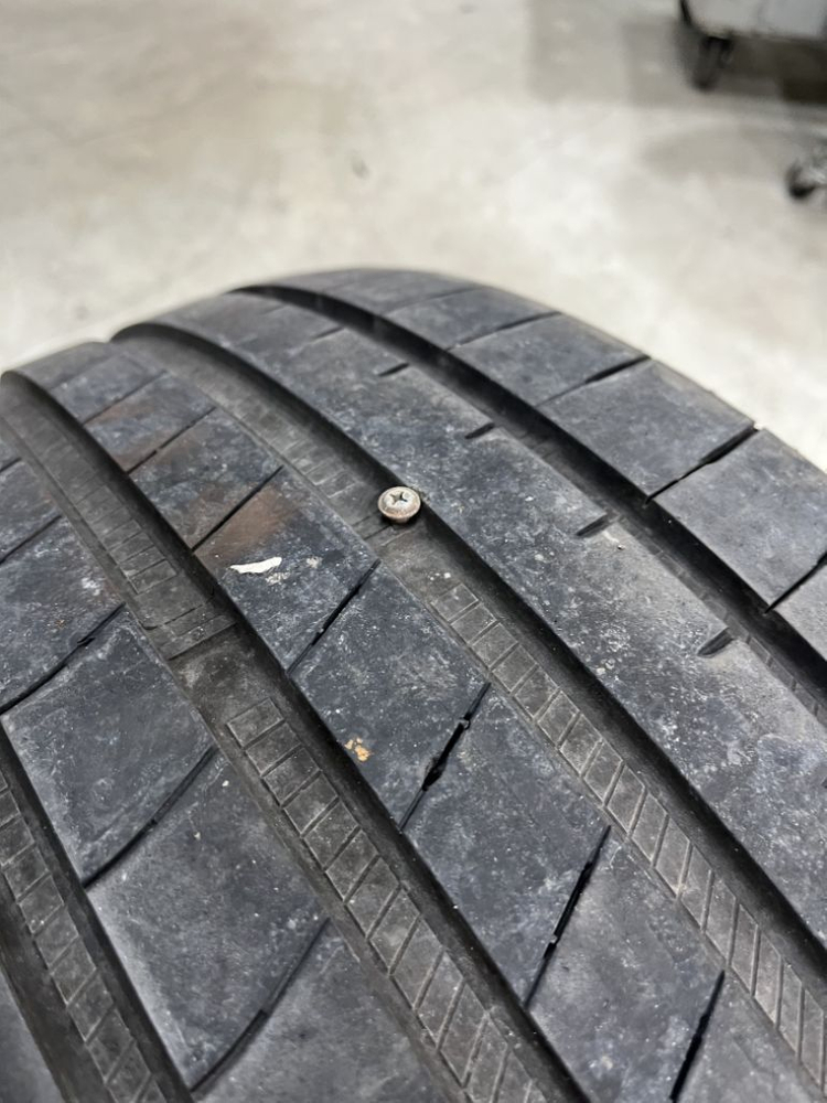 굿이어 이글 F1 245 40 19 275 35 19--5