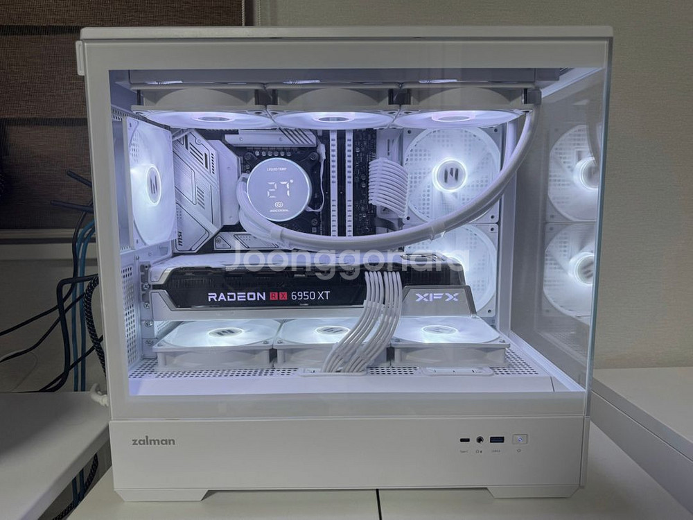 인텔 i7 14700k 컴퓨터 본체 팝니다 화이트--1