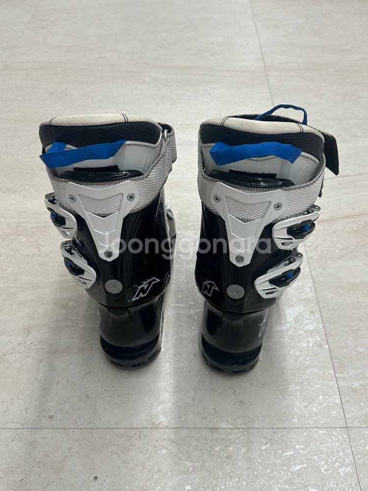 노르디카 스키부츠 230--2