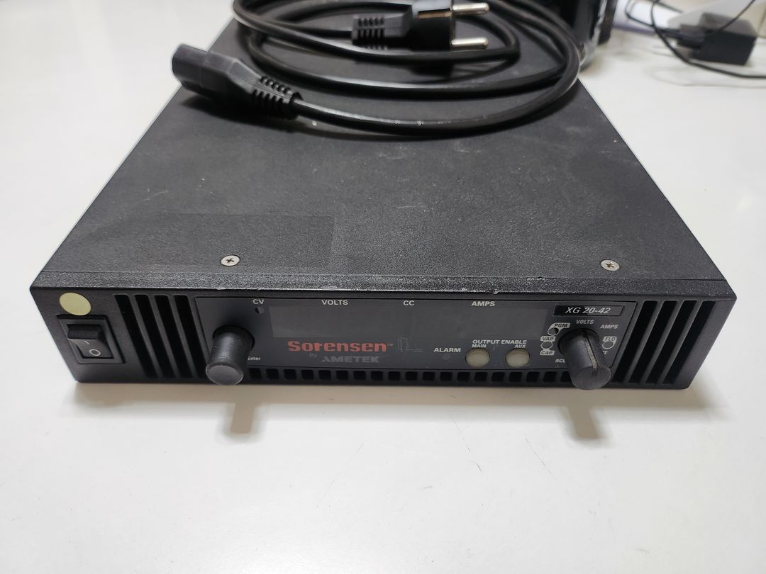 SORENSEN XG 20V-42A DC POWER