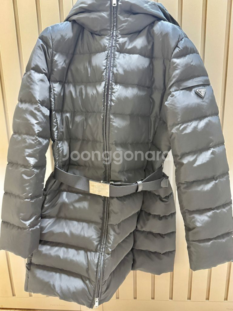 프라다 여성 벨트 패딩--1