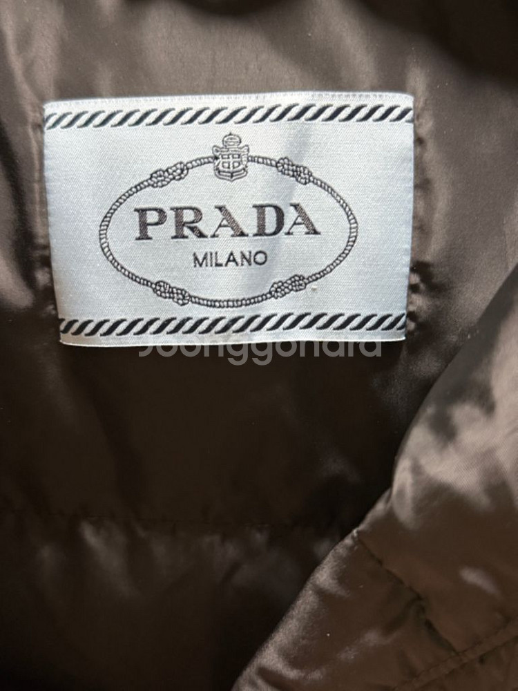 프라다 여성 벨트 패딩--2