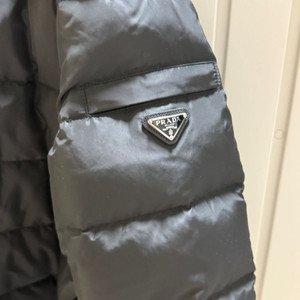 프라다 여성 벨트 패딩