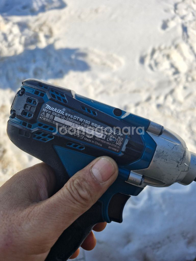 마끼다미드토크임팩렌치 DTW190 최상급.배터리포함--3