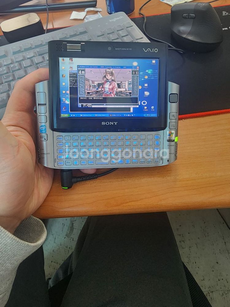 소니 umpc--8