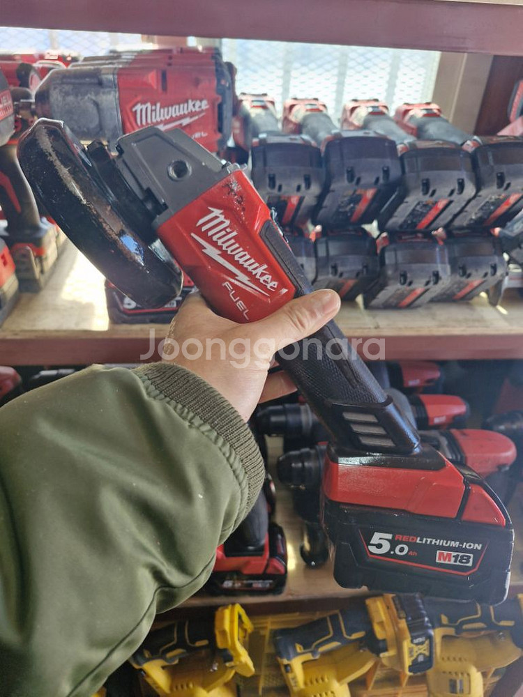 밀워키충전그라인더 M18 FSAG125X.5인치 최상급--7