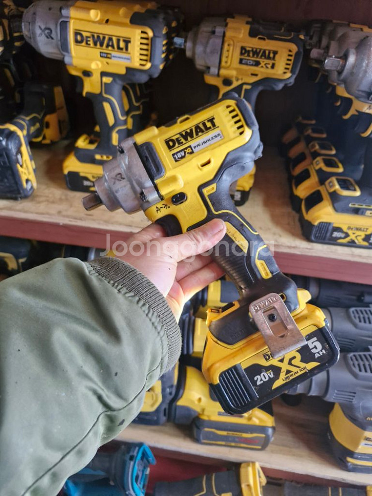 디월트미드토크임팩렌치DCF894 속도조절 충전임팩.A---8
