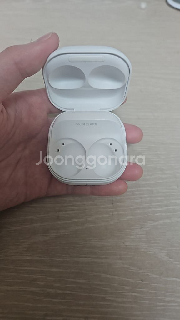 3개월 쓴 버즈 2 프로 팝니다 (풀박아님)--1